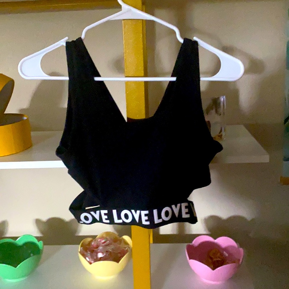 “Love” crop top!